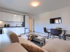 Apartment Amra 4 by Interhome